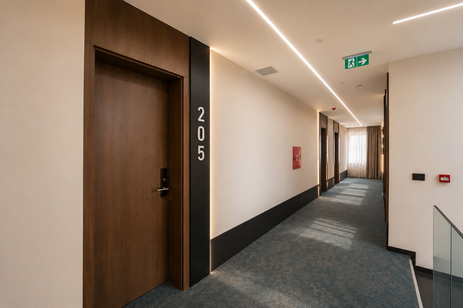 Korridori i dhomave të hotelit